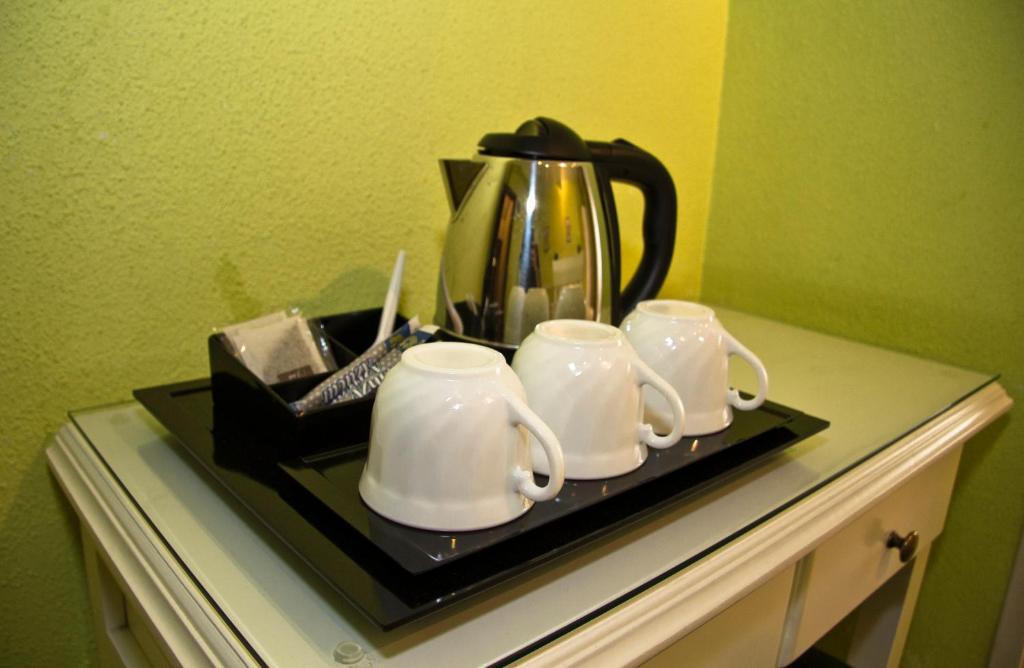 Hostal Los Alpes Madrid Szoba fotó