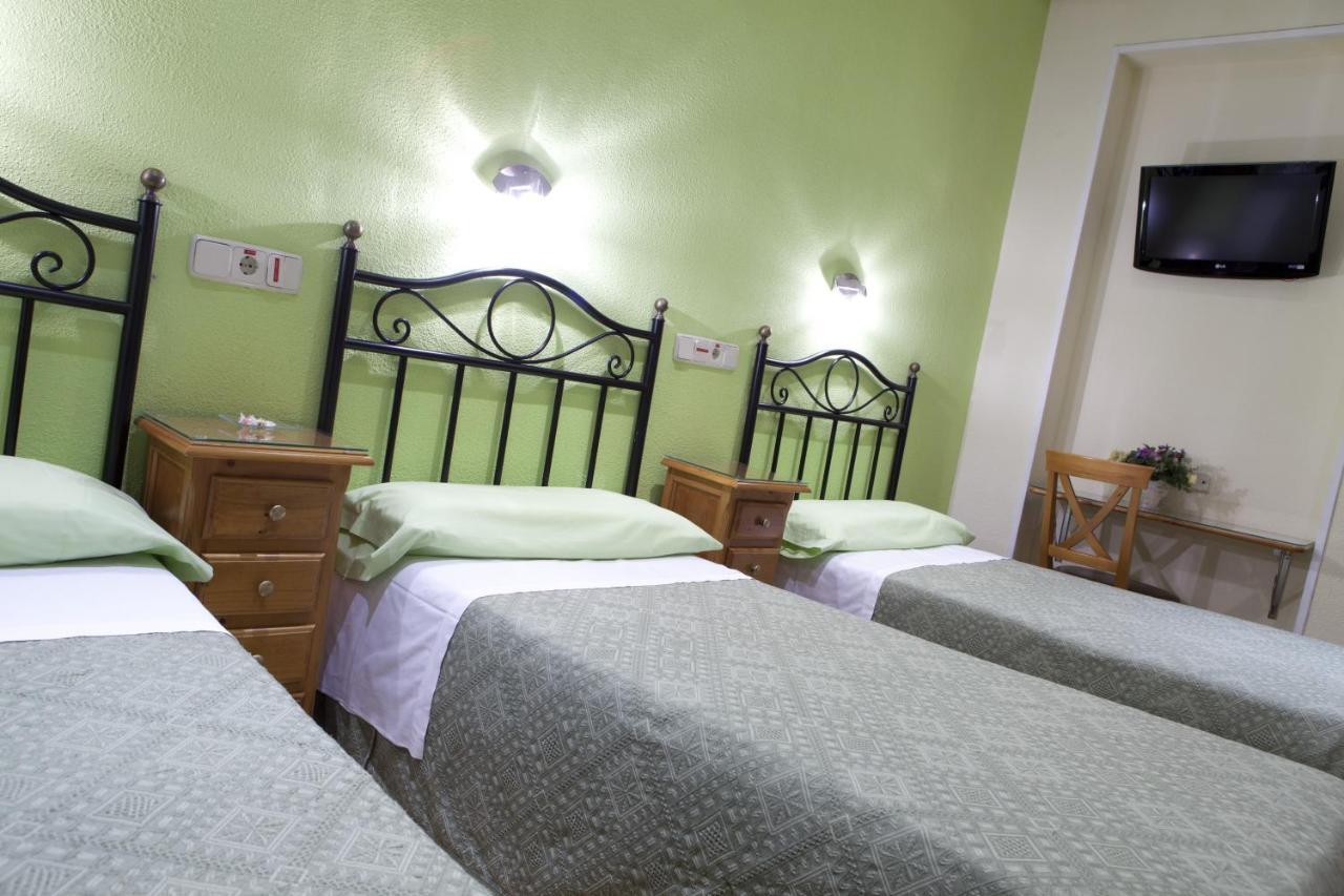 Hostal Los Alpes Madrid Kültér fotó